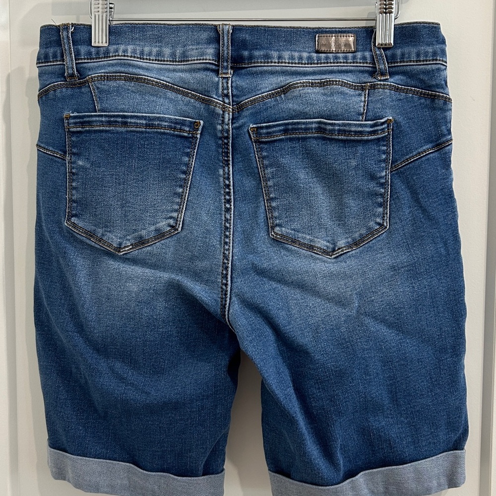 Juicy Couture Cuffed Stretch Denim Bermuda shorts |Size 12 - Picture 6 of 9